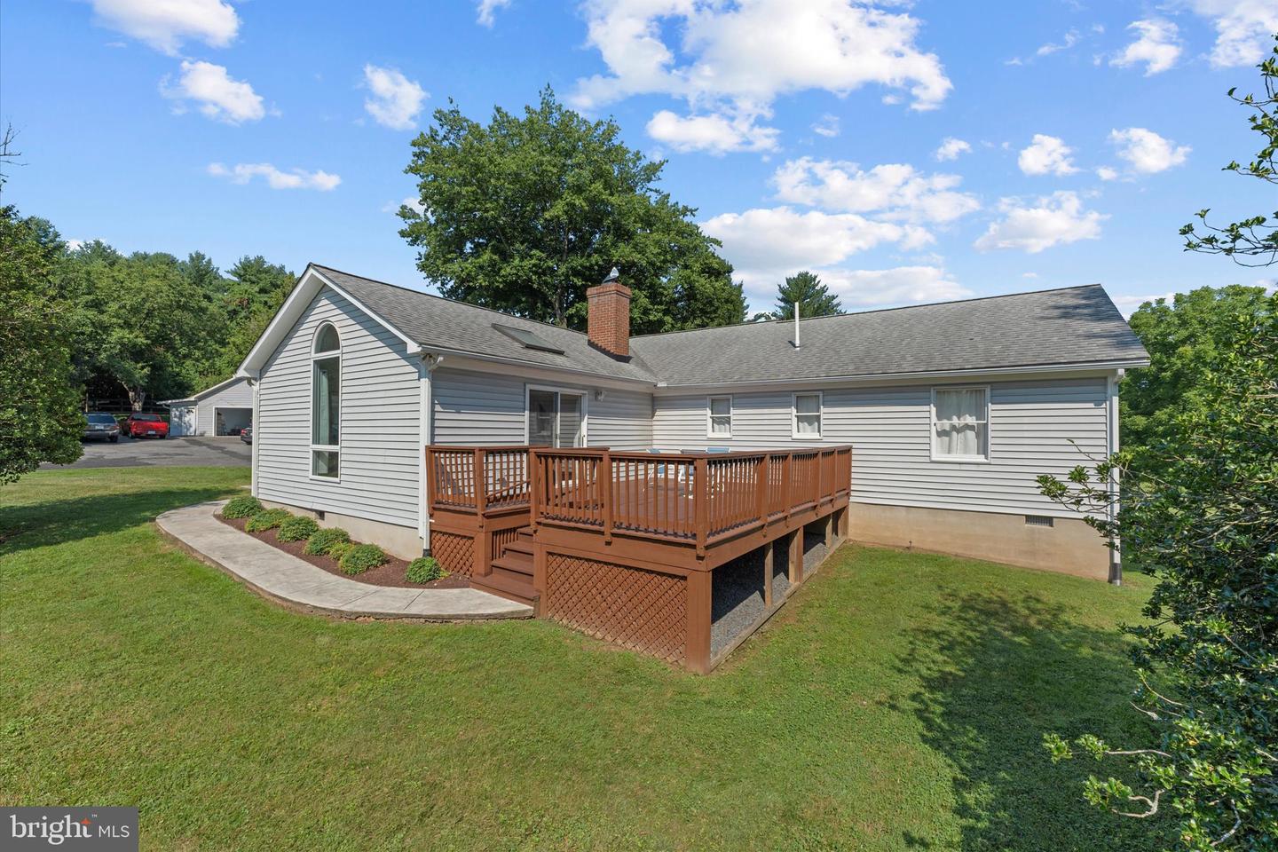 39475 Tollhouse Rd Property Photo 3