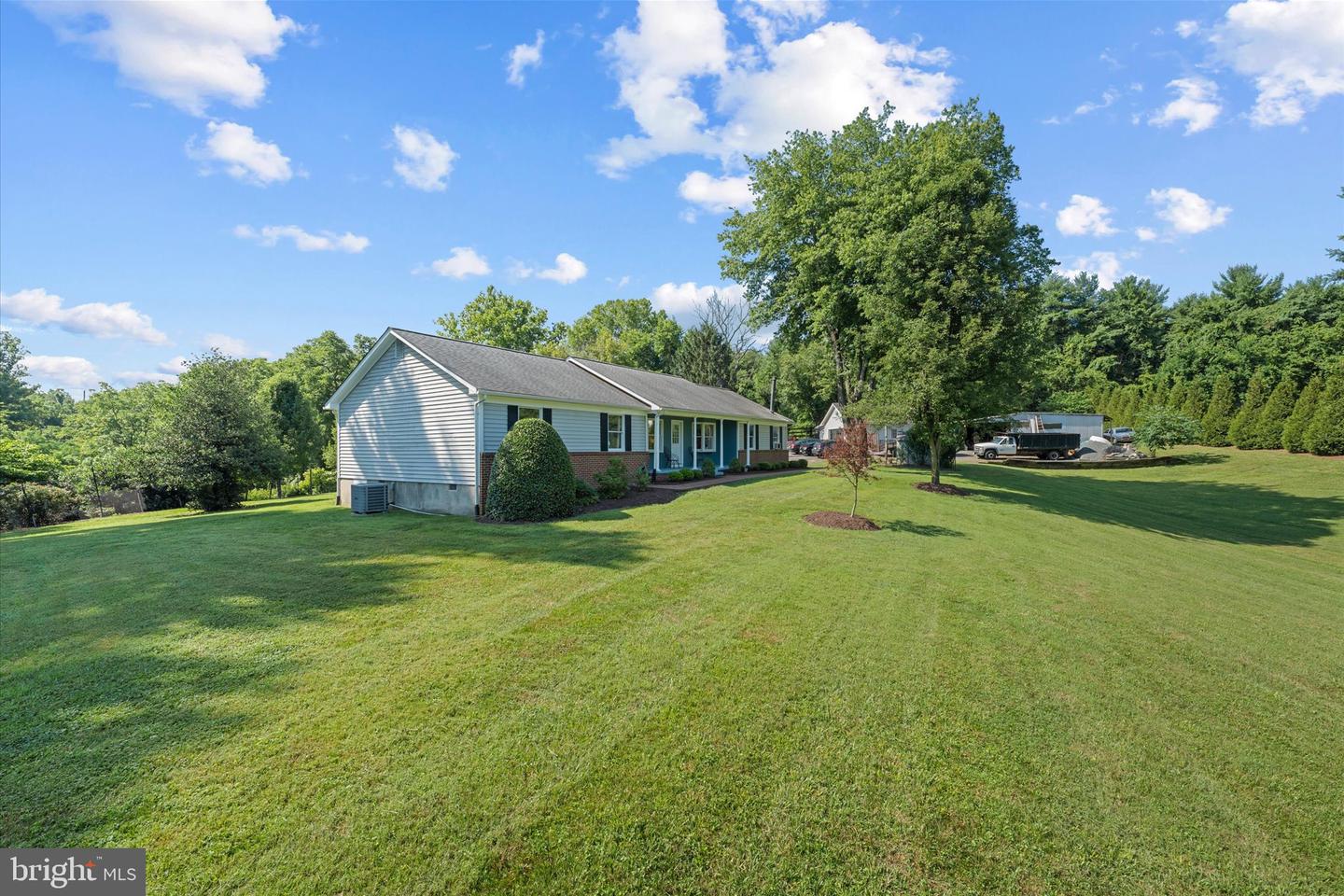 39475 Tollhouse Rd Property Photo 4