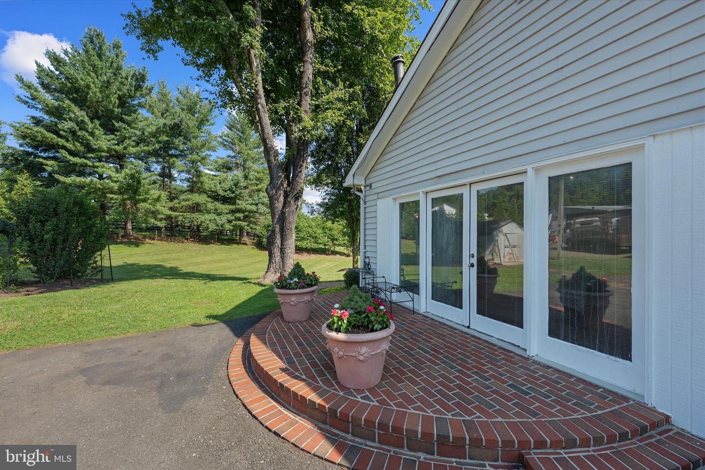 39475 Tollhouse Rd Property Photo 7