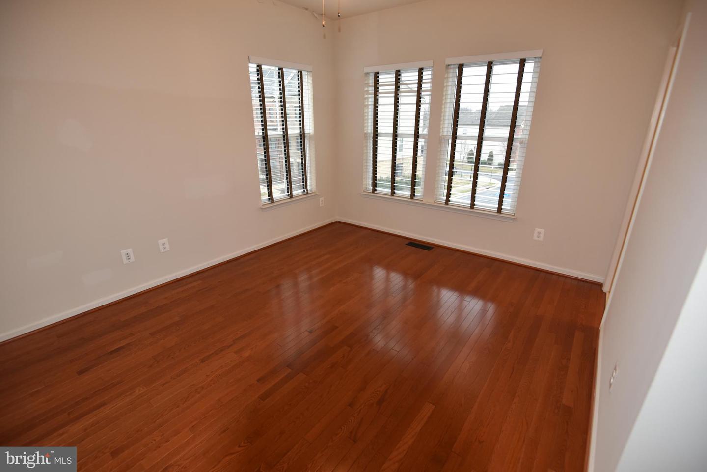 20425 Codman Dr Property Photo 19