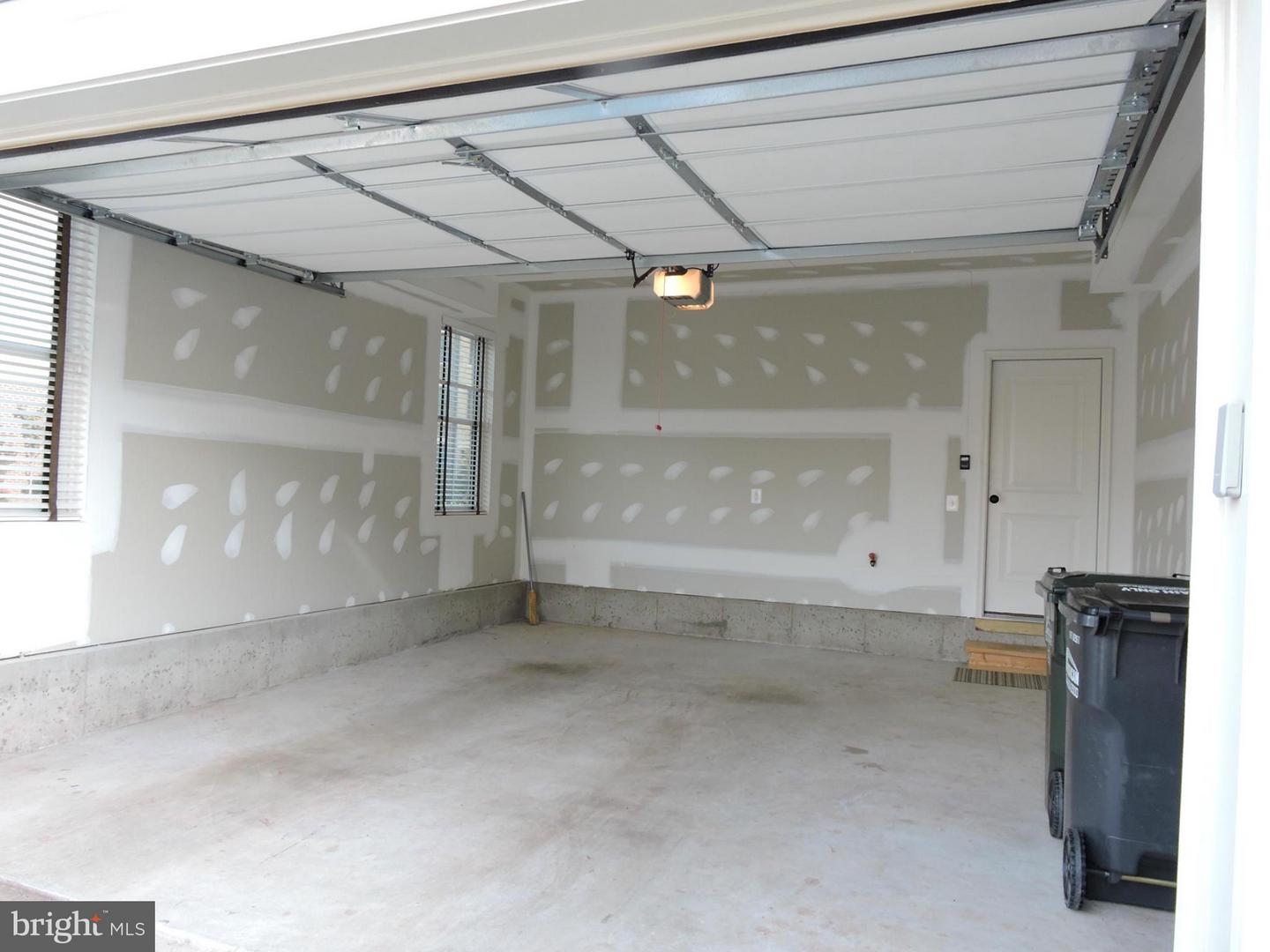 20425 Codman Dr Property Photo 34