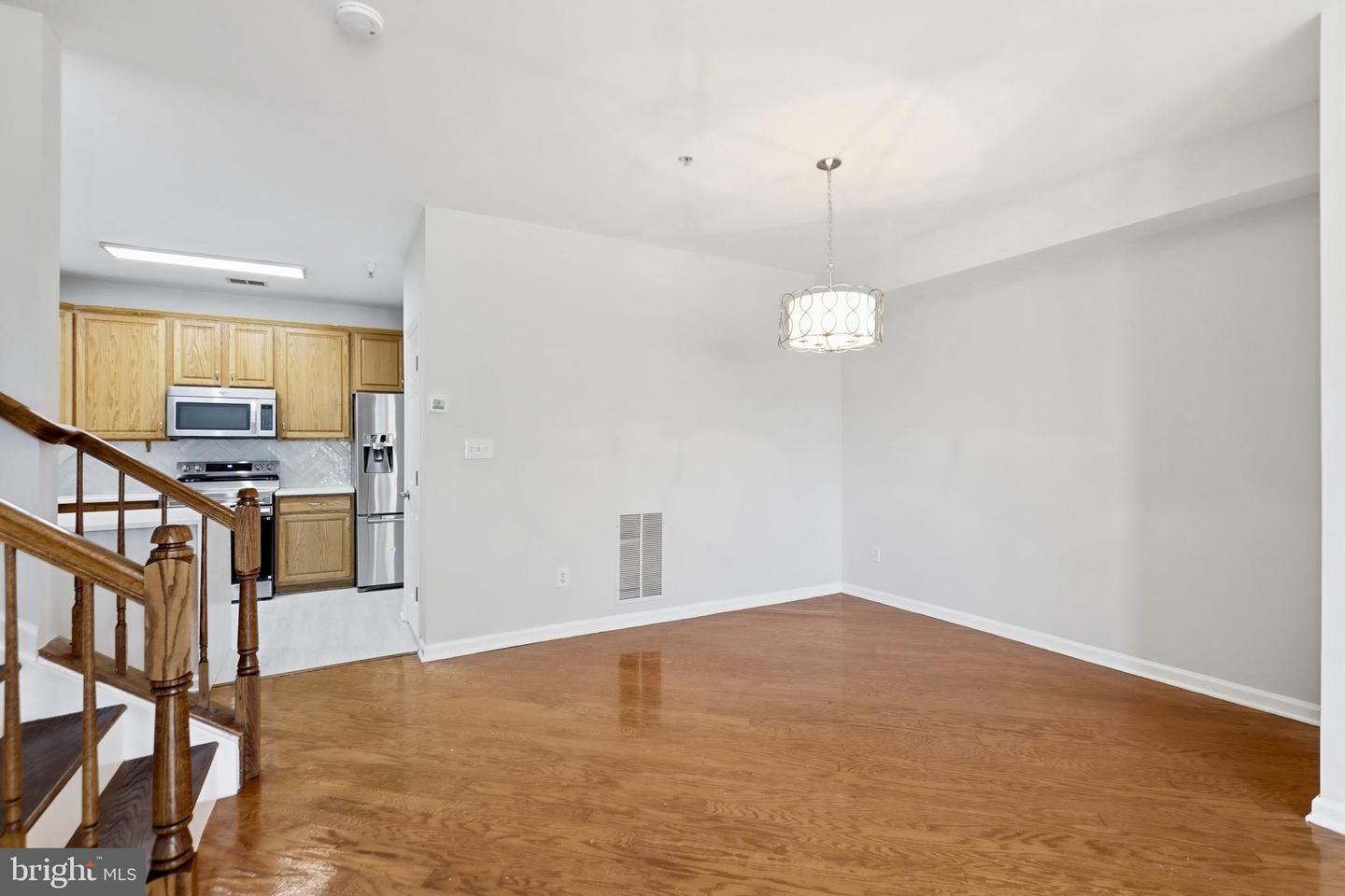 20216 Nightwatch St Property Photo 5