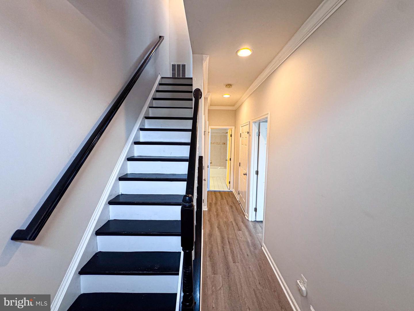 25154 Monteith Ter Property Photo 4