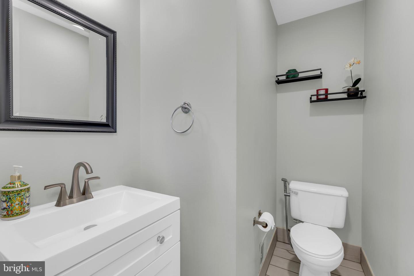 43521 Postrail Sq Property Photo 30