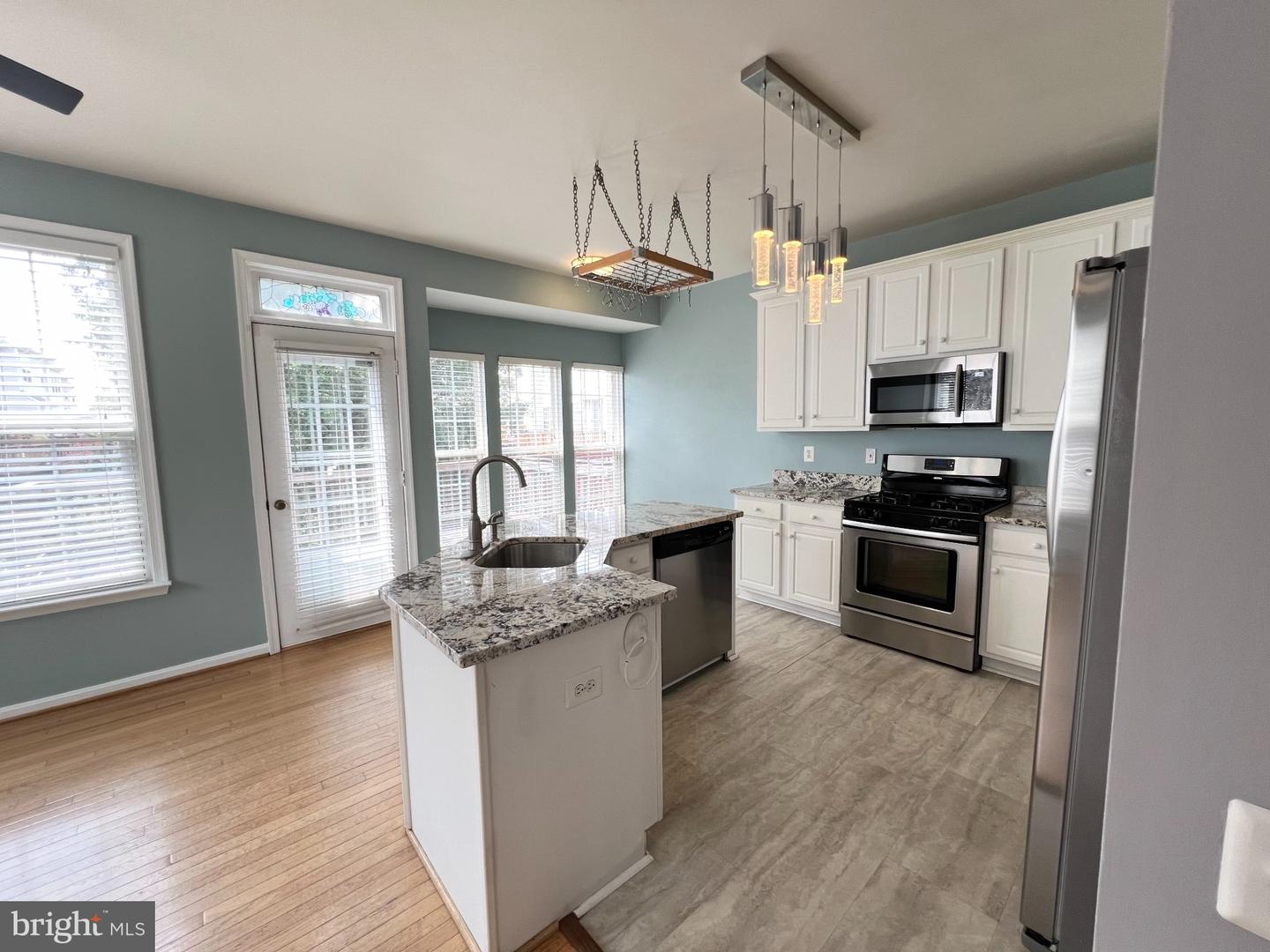 22464 Maison Carree Sq Property Photo 5