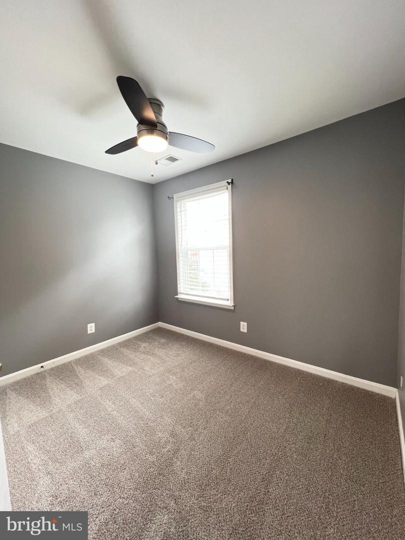 22464 Maison Carree Sq Property Photo 15