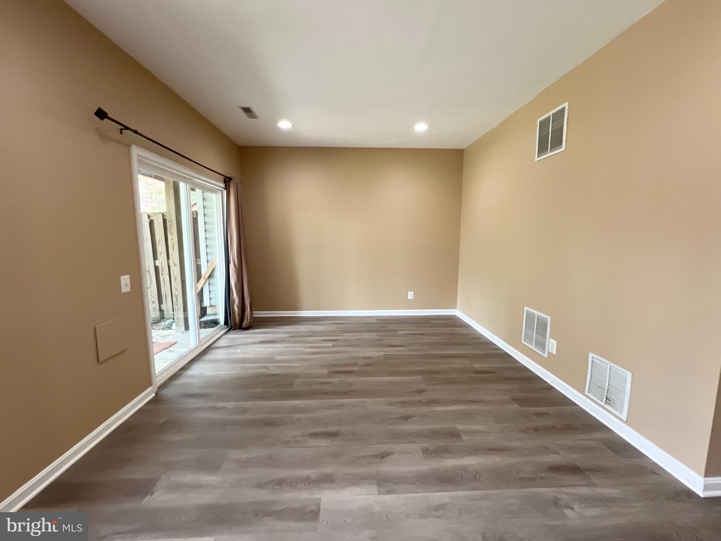 22464 Maison Carree Sq Property Photo 17