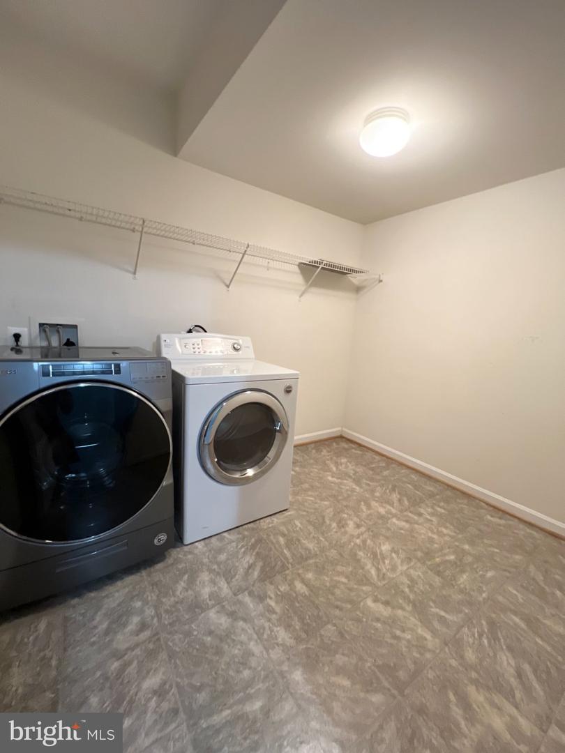 22464 Maison Carree Sq Property Photo 19