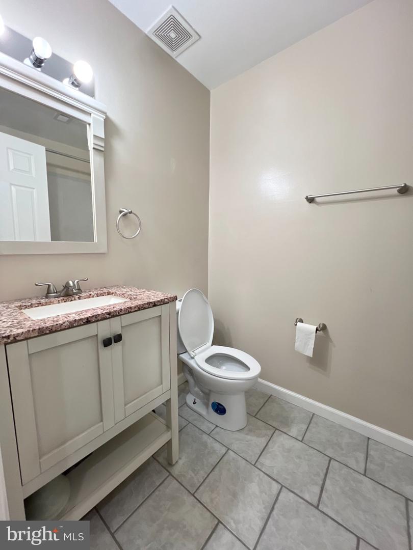 22464 Maison Carree Sq Property Photo 20