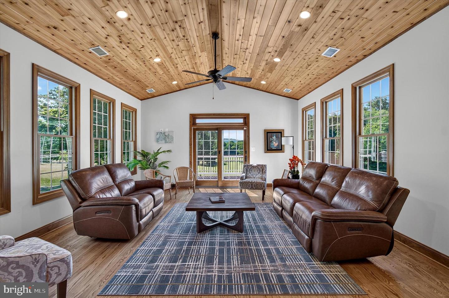 13471 Sagle Rd Property Photo 16
