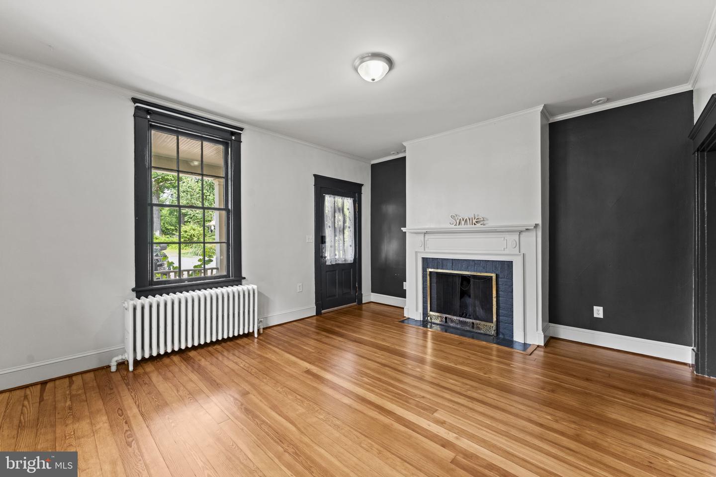 107 Walnut Property Photo 3