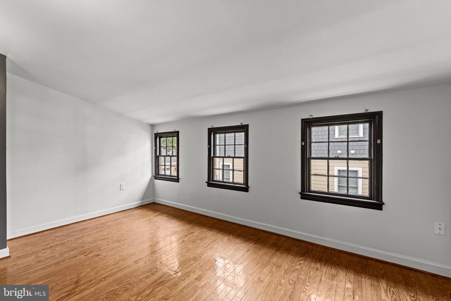 107 Walnut Property Photo 18