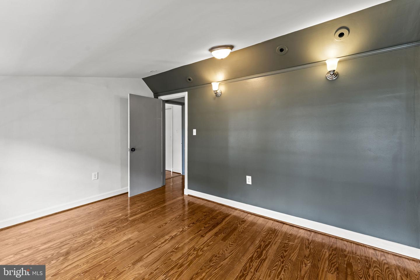107 Walnut Property Photo 19