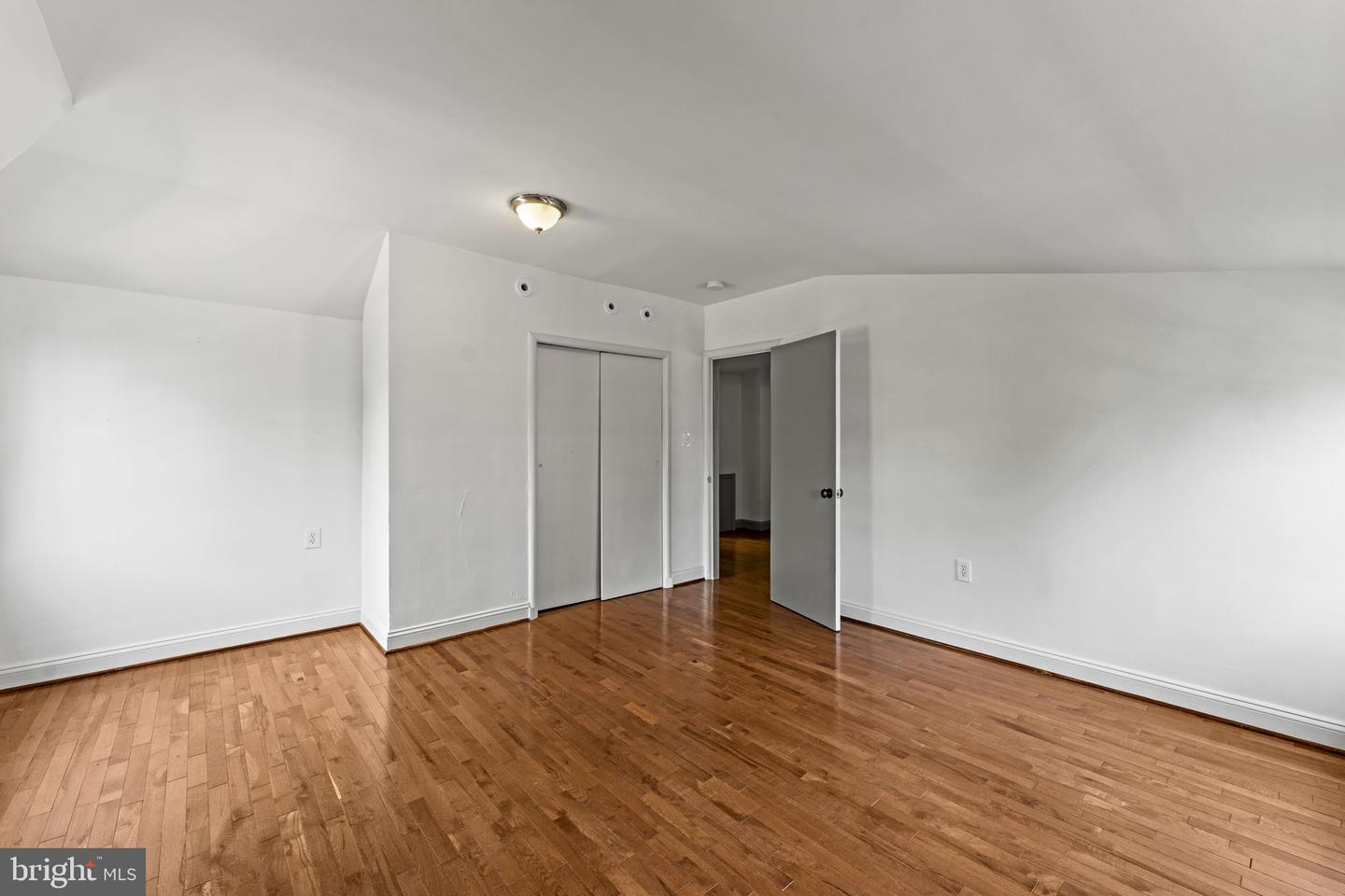 107 Walnut Property Photo 21