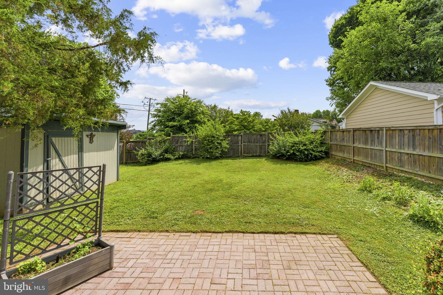 107 Walnut Property Photo 28