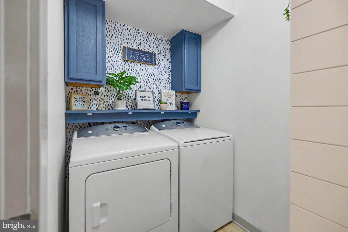 1054-a Warwick Ct Property Photo 22