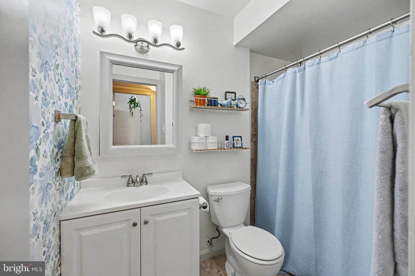 1054-a Warwick Ct Property Photo 29