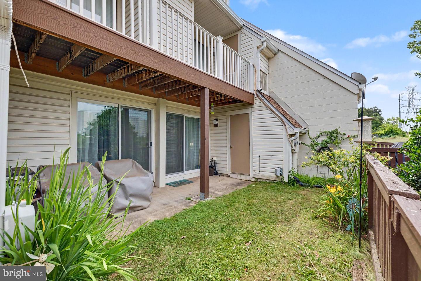 1054-a Warwick Ct Property Photo 39