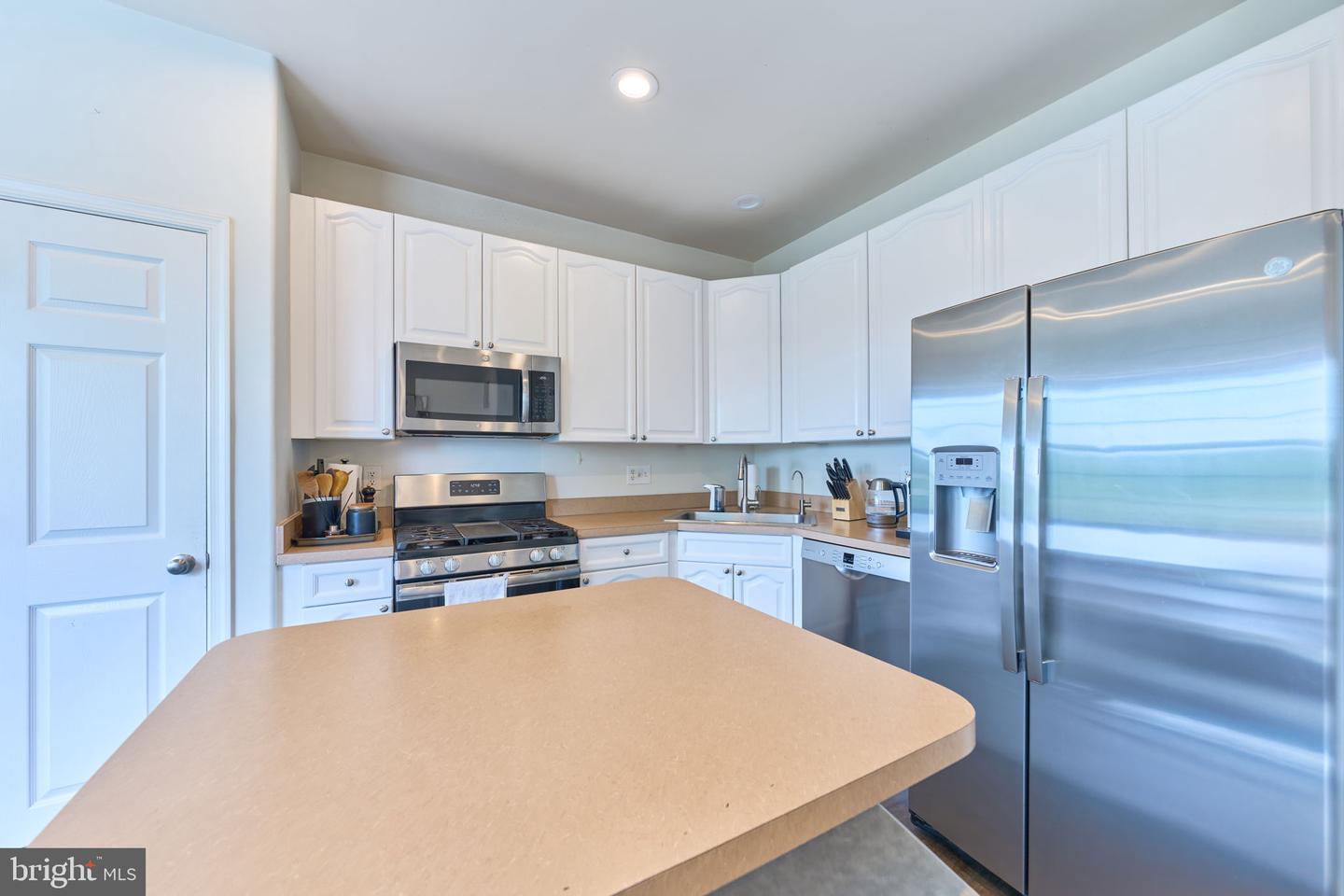 21095 Mossy Glen Ter Property Photo 12