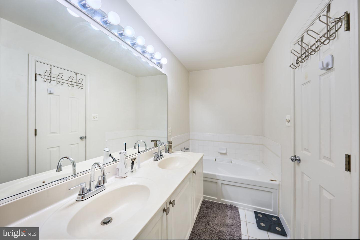 21095 Mossy Glen Ter Property Photo 29