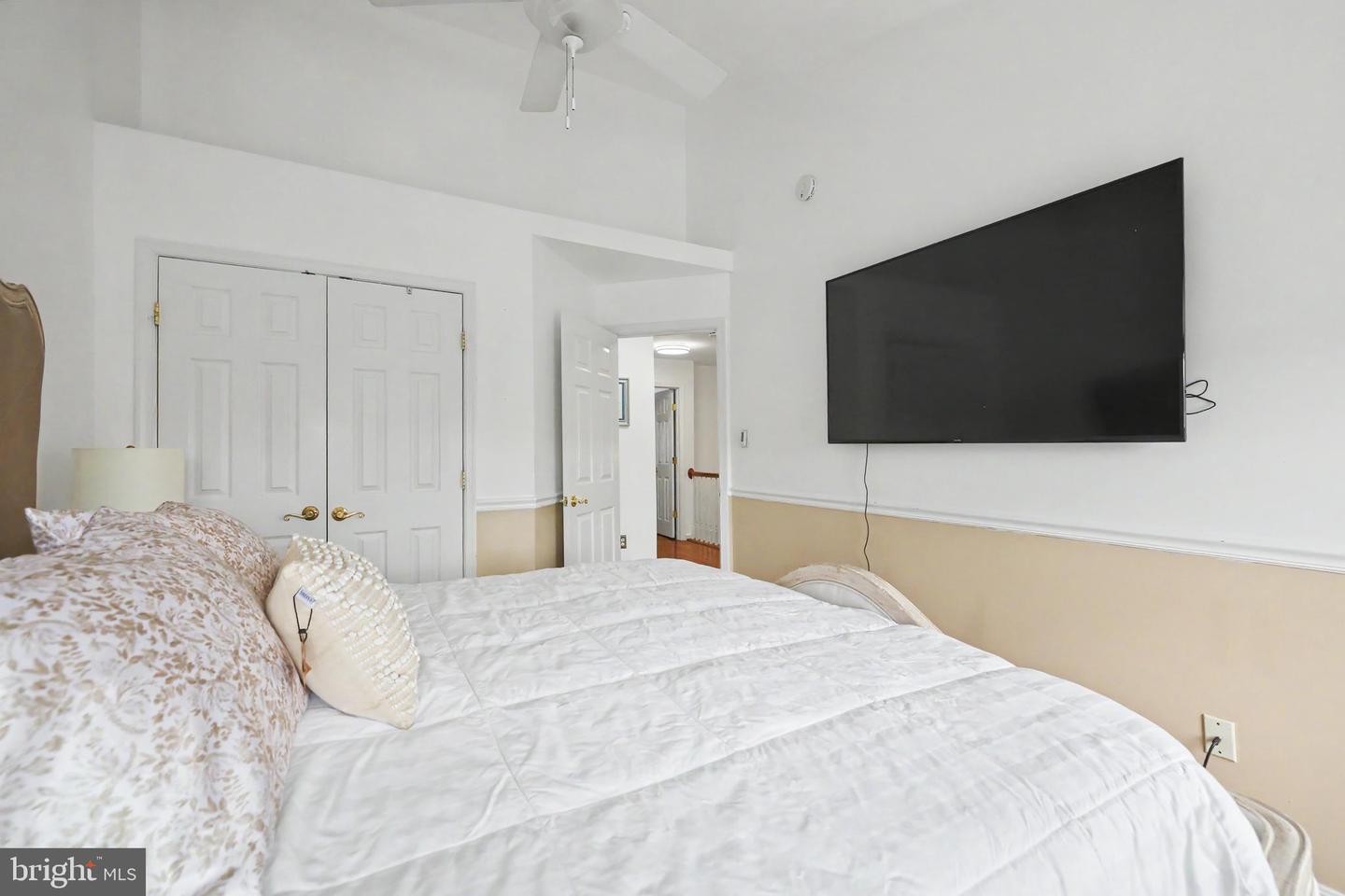 21122 Angela Sq Property Photo 36