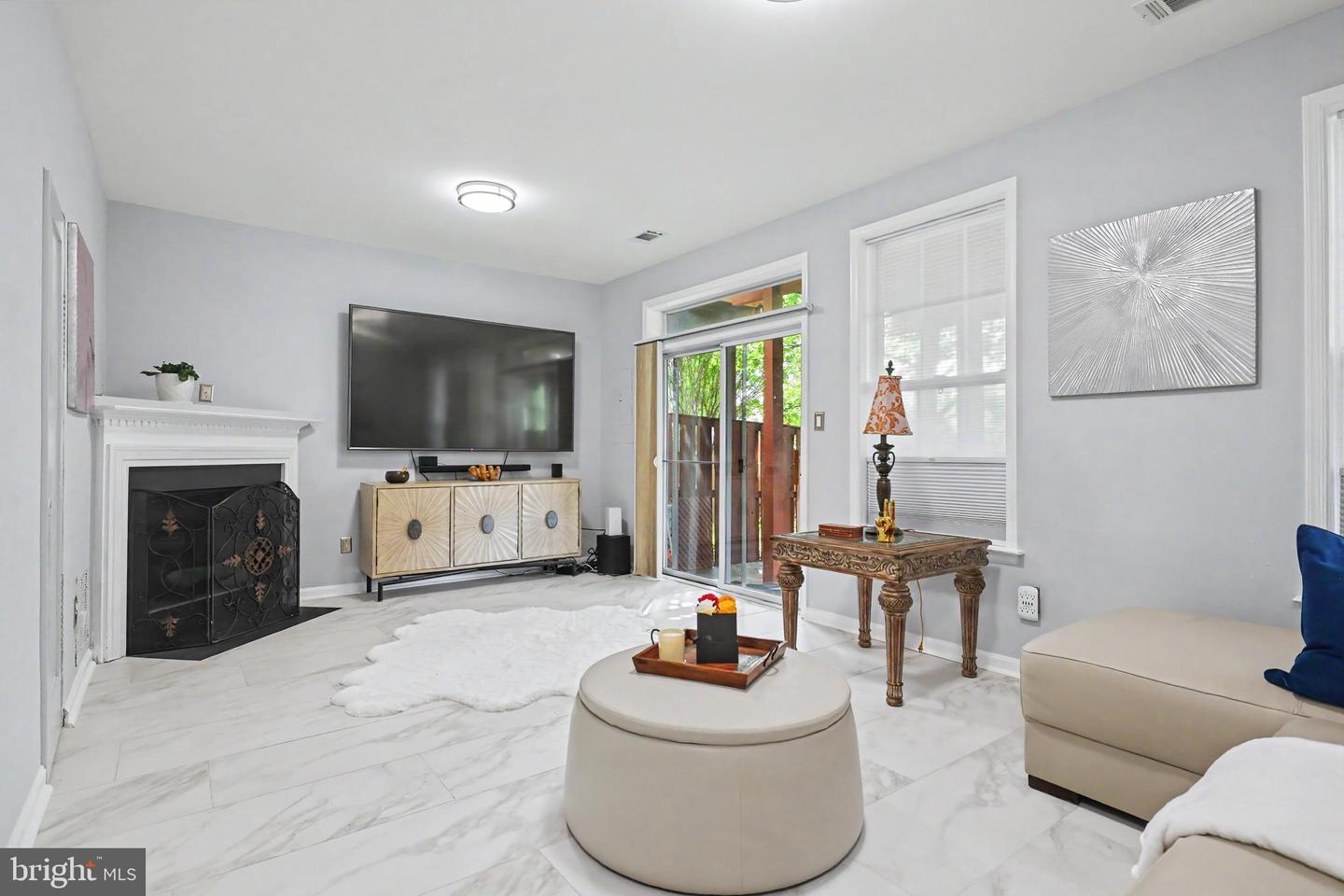 21122 Angela Sq Property Photo 54