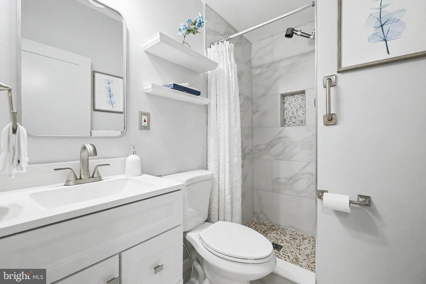 21122 Angela Sq Property Photo 58