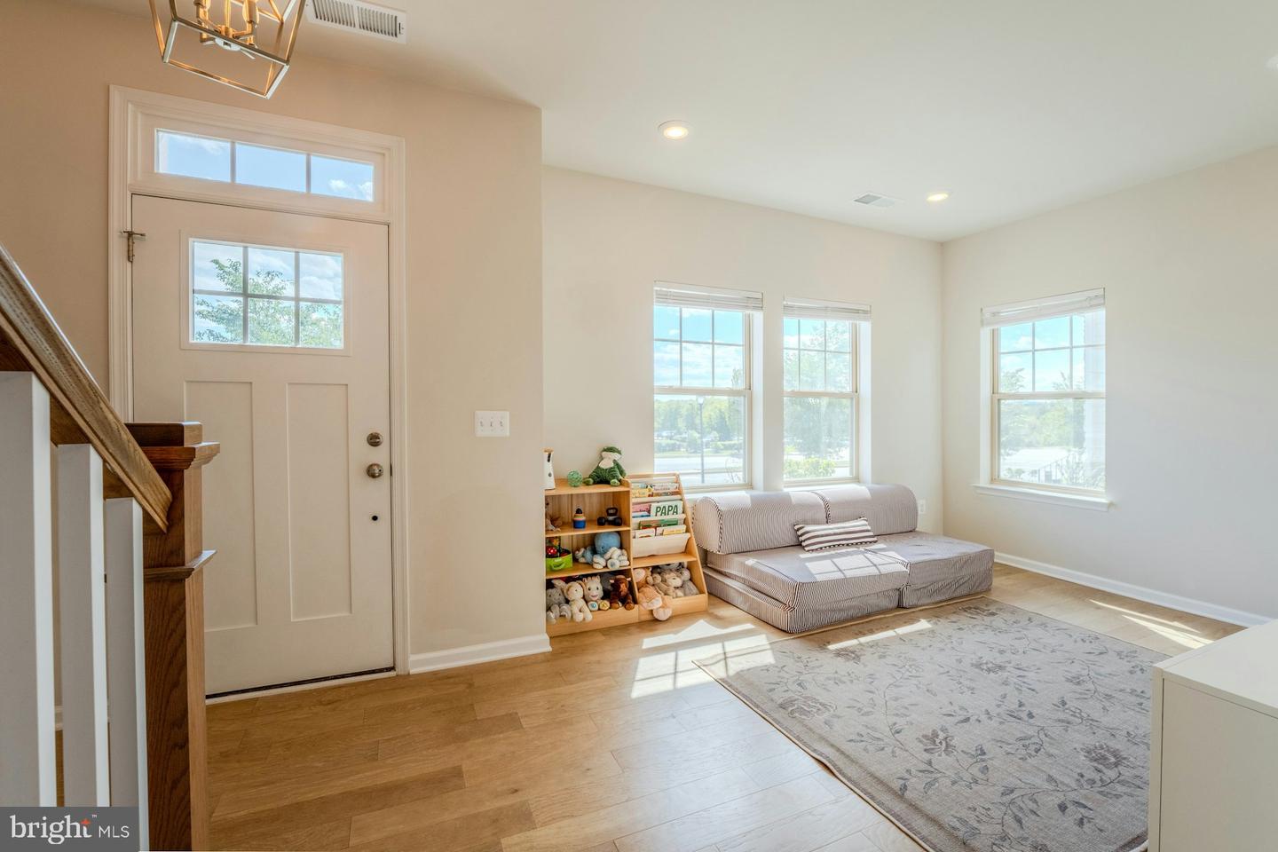 813 Sawback Sq Ne Property Photo 4