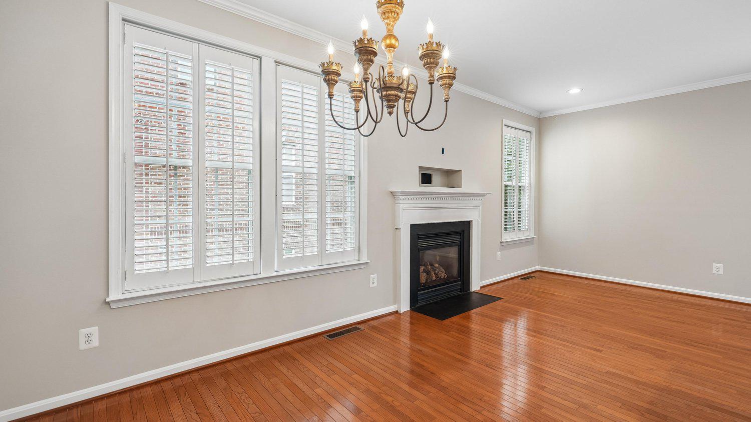 47761 Scotsborough Sq Property Photo 16