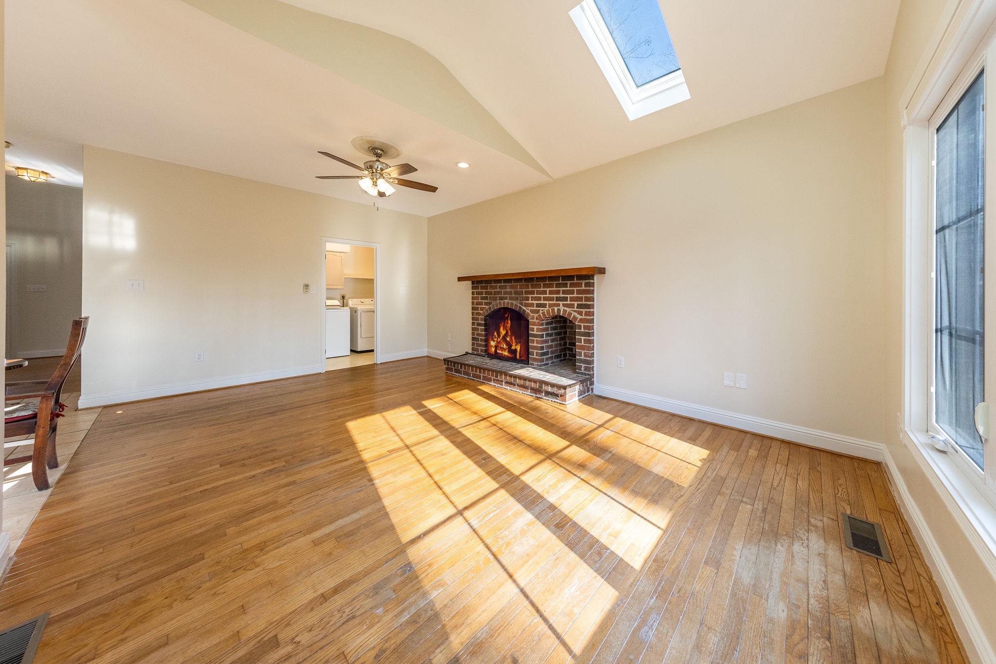 36767 Pelham Ct Property Photo 9