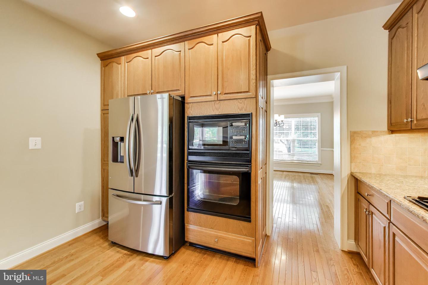 20090 Valhalla Sq Property Photo 19
