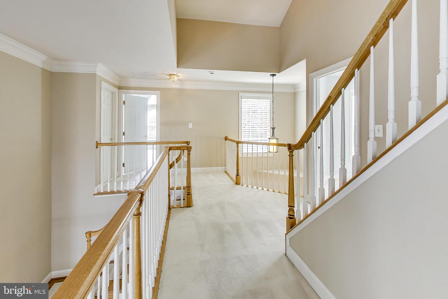 20090 Valhalla Sq Property Photo 32