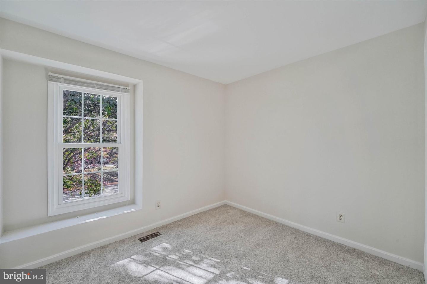 20980 Tobacco Sq Property Photo 23