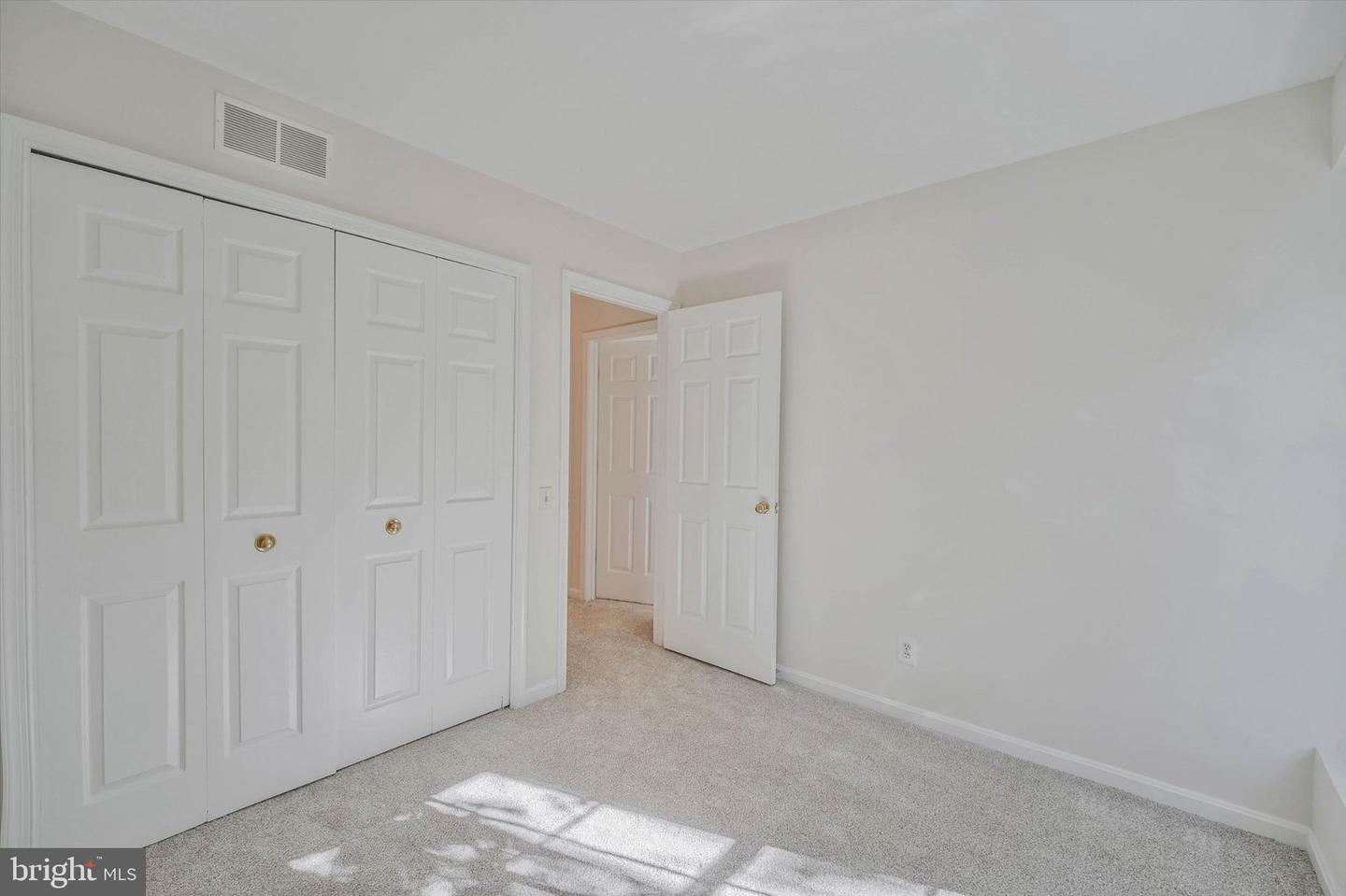 20980 Tobacco Sq Property Photo 24