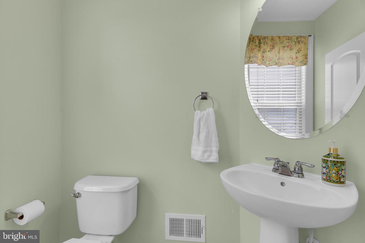 42706 Chisholm Property Photo 16