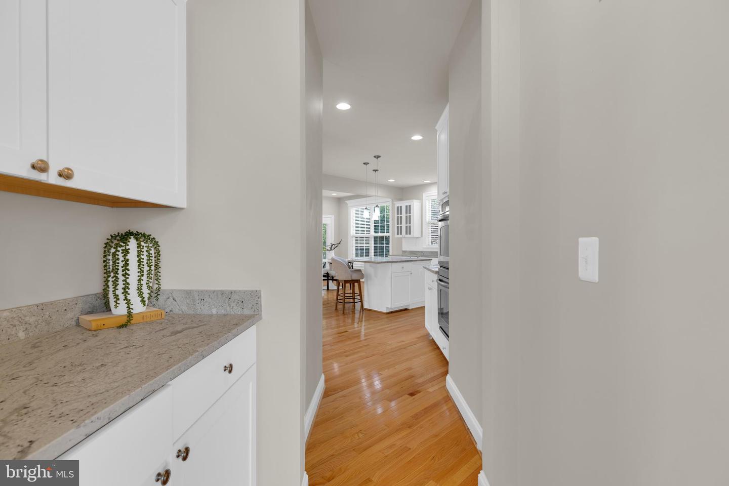 42706 Chisholm Property Photo 20