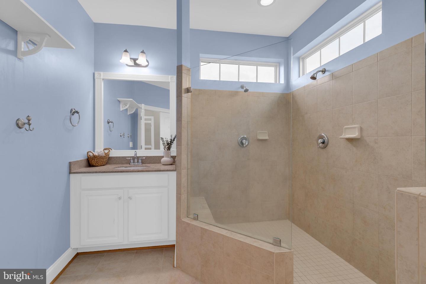 42706 Chisholm Property Photo 43