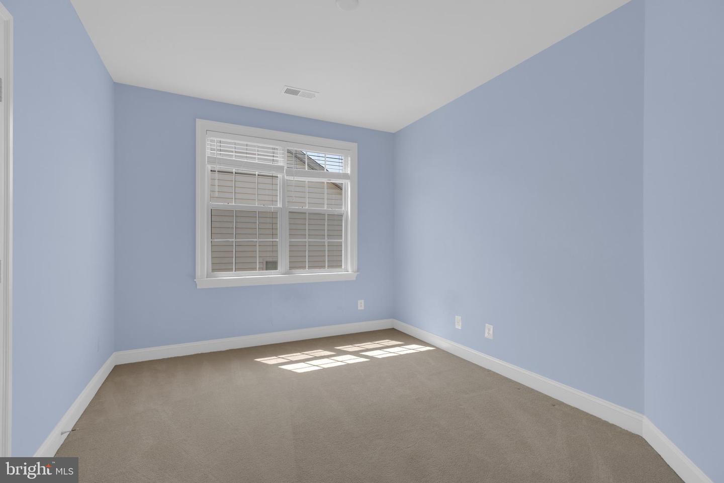 42706 Chisholm Property Photo 45