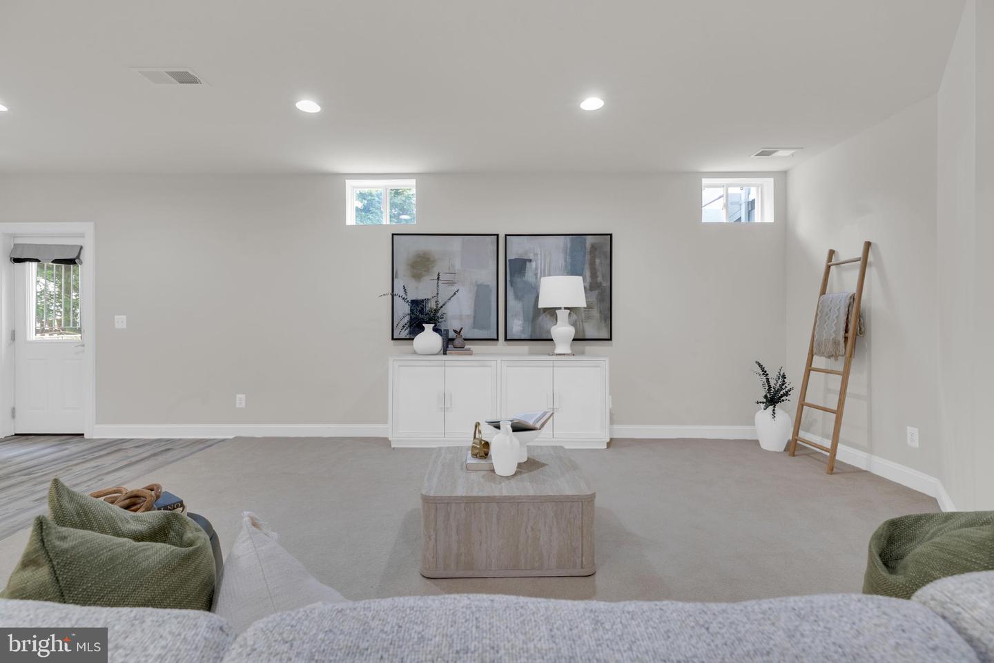 42706 Chisholm Property Photo 61