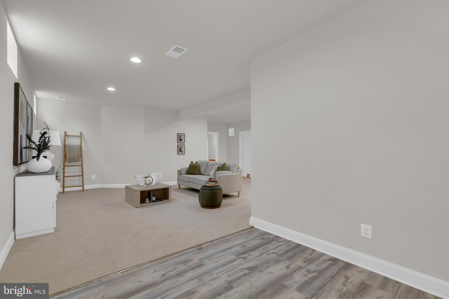 42706 Chisholm Property Photo 62