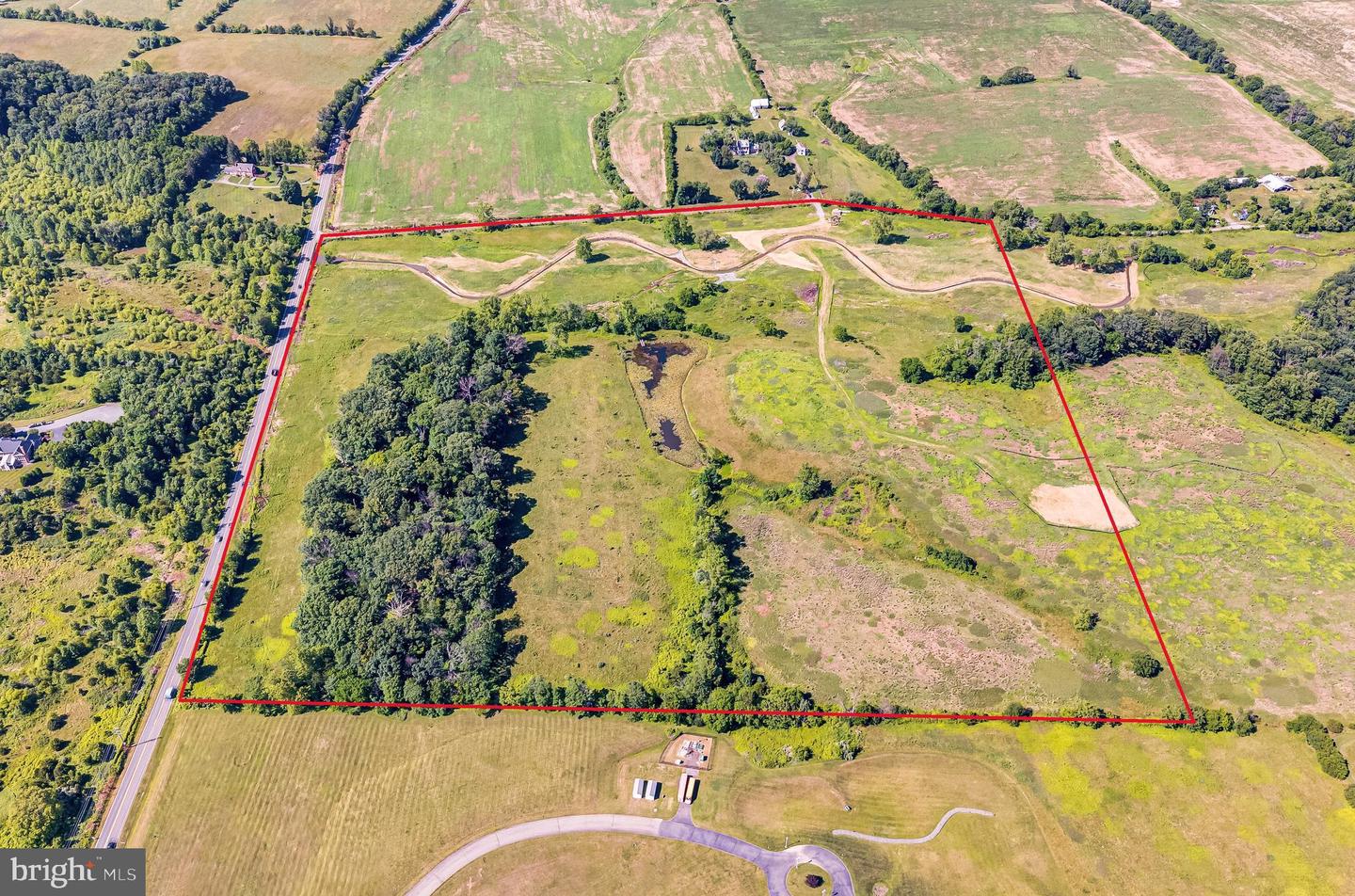 Evergreen Mills Rd Property Photo 6