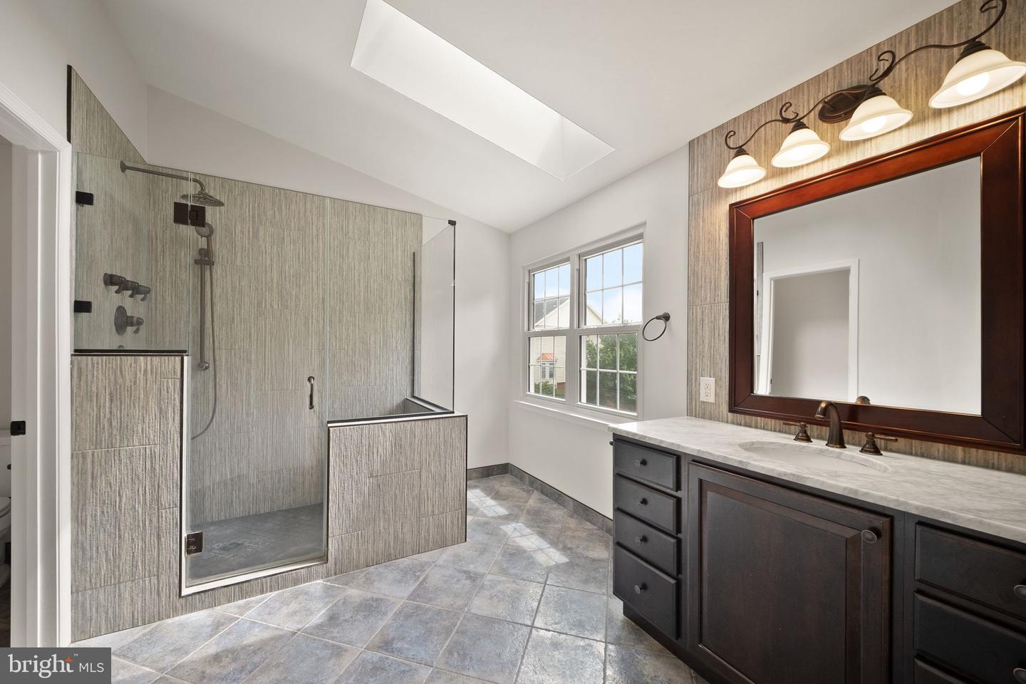 42919 Overly Property Photo 29