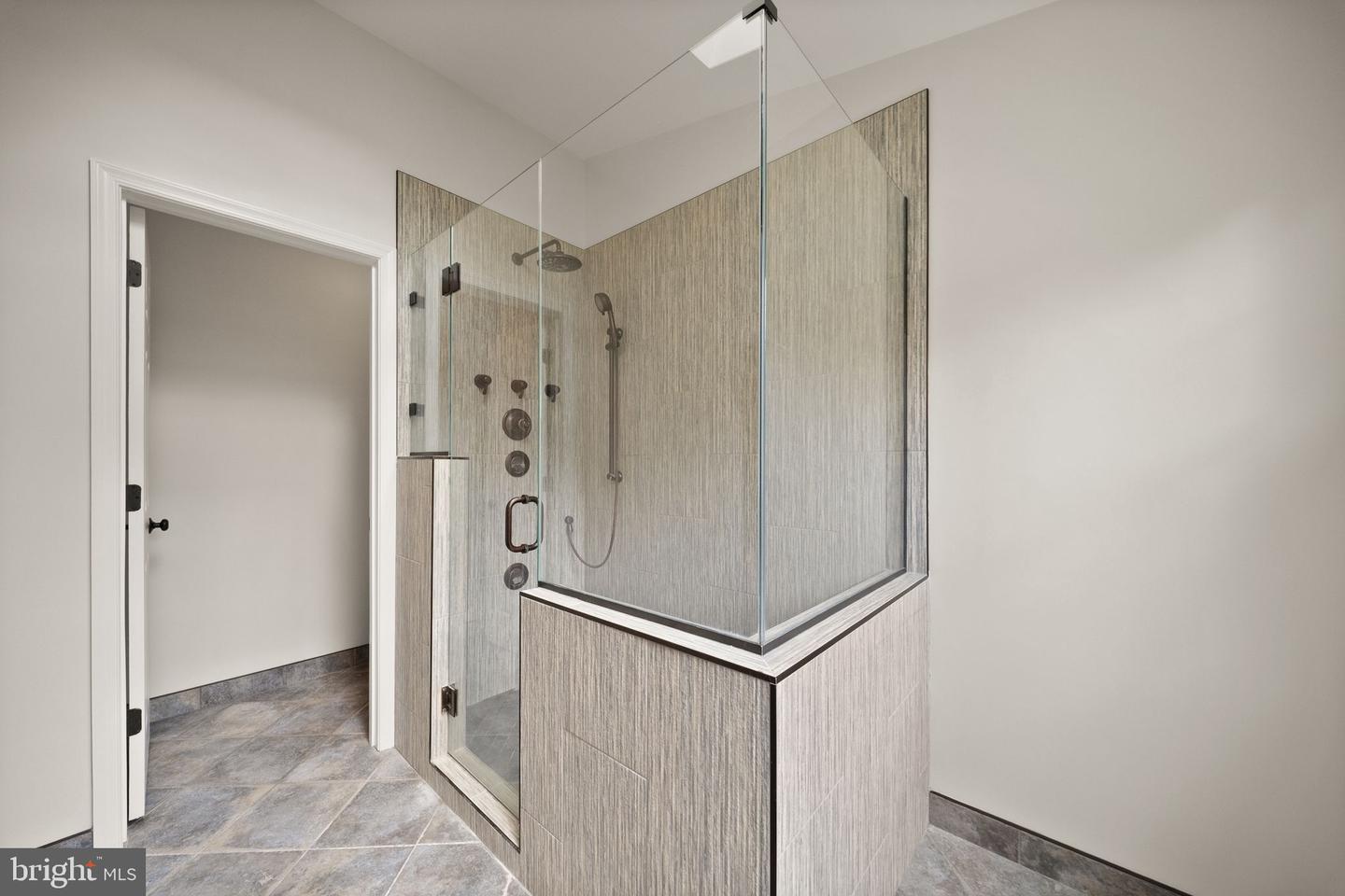 42919 Overly Property Photo 32