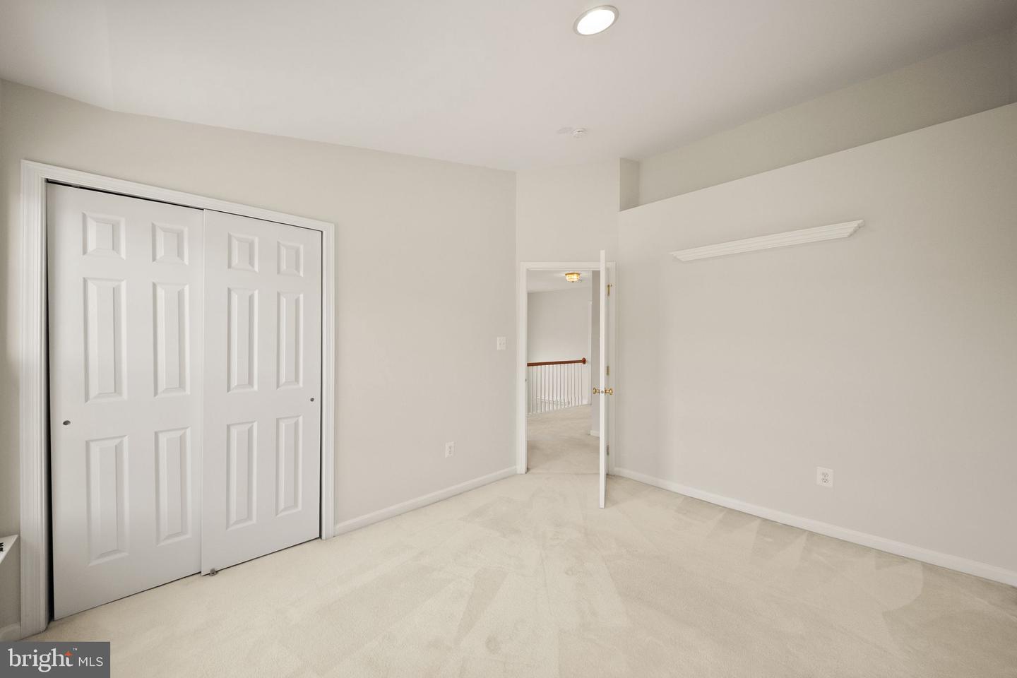42919 Overly Property Photo 35