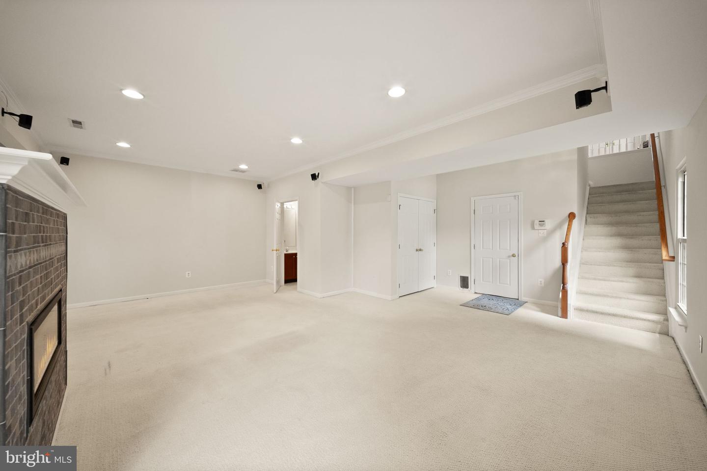 42919 Overly Property Photo 41