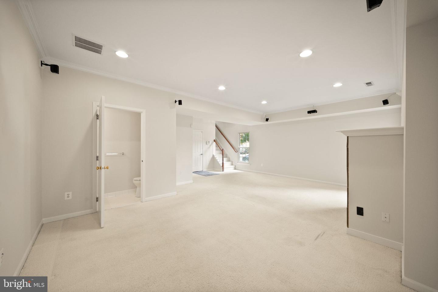 42919 Overly Property Photo 42