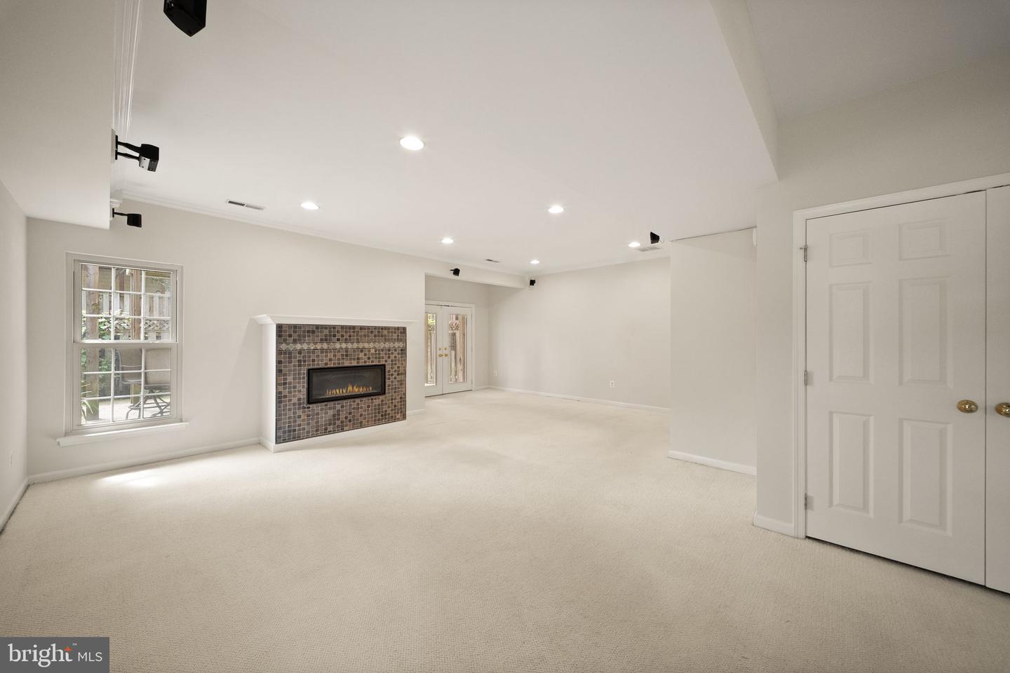 42919 Overly Property Photo 43