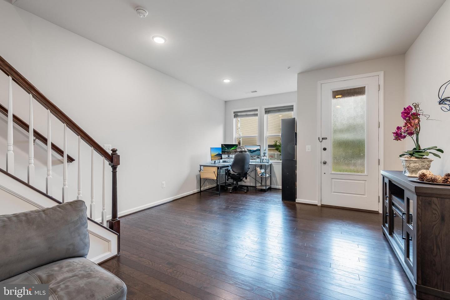 24592 Rosebay Ter Property Photo 3