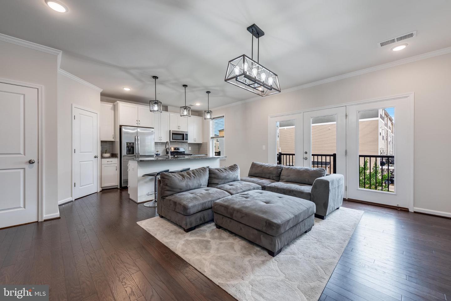 24592 Rosebay Ter Property Photo 5