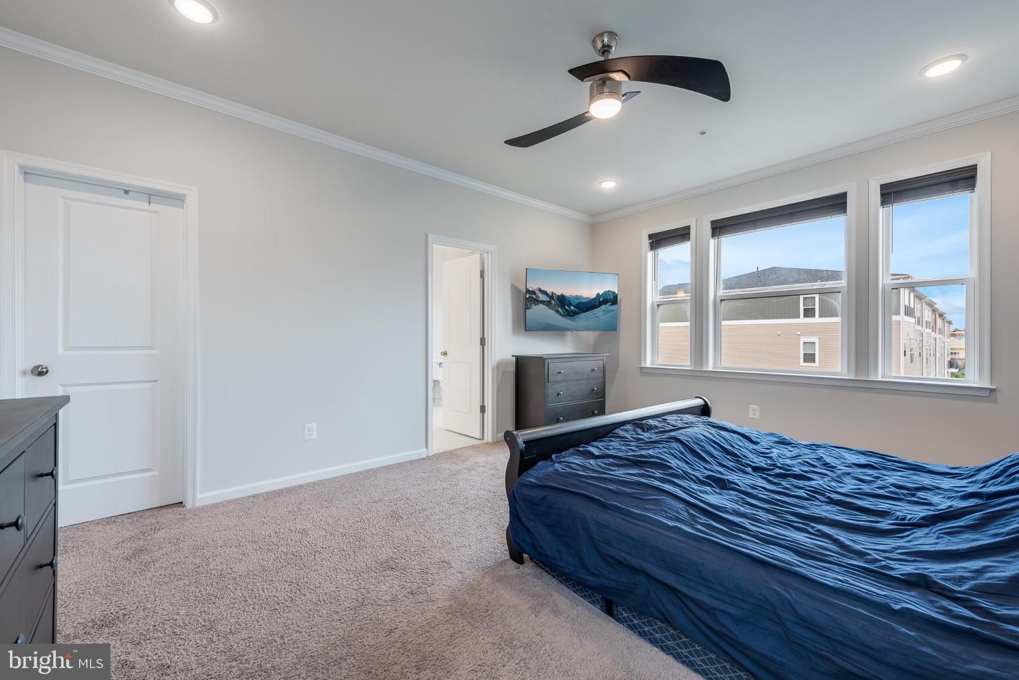 24592 Rosebay Ter Property Photo 13